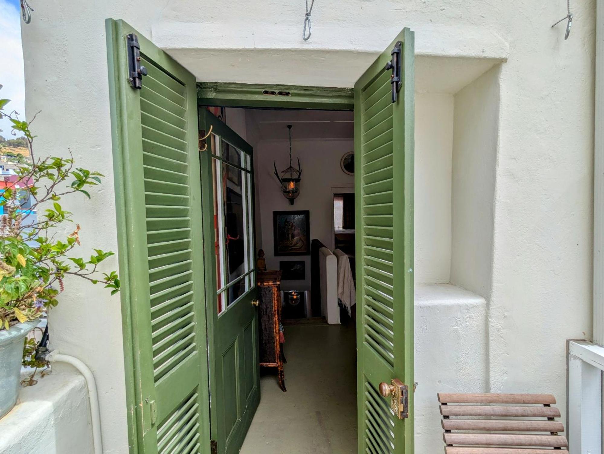 Eclectic Bo-kaap Getaway With Stunning Views Apartment Cape Town