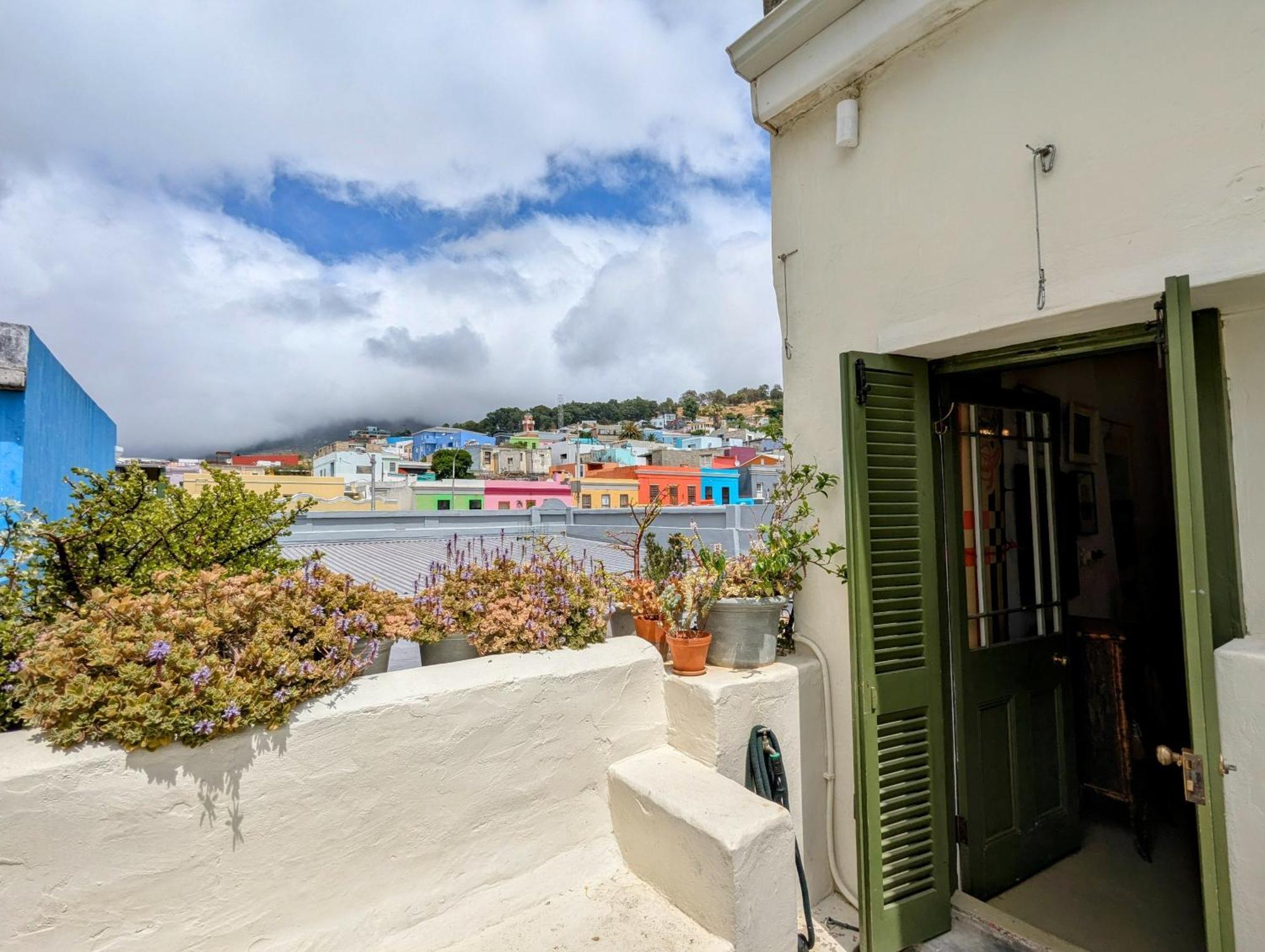 Eclectic Bo-kaap Getaway With Stunning Views Apartment